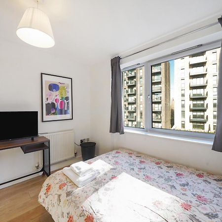 City Riverside - 2 Bedroom & Free Parking Barking  Exteriör bild