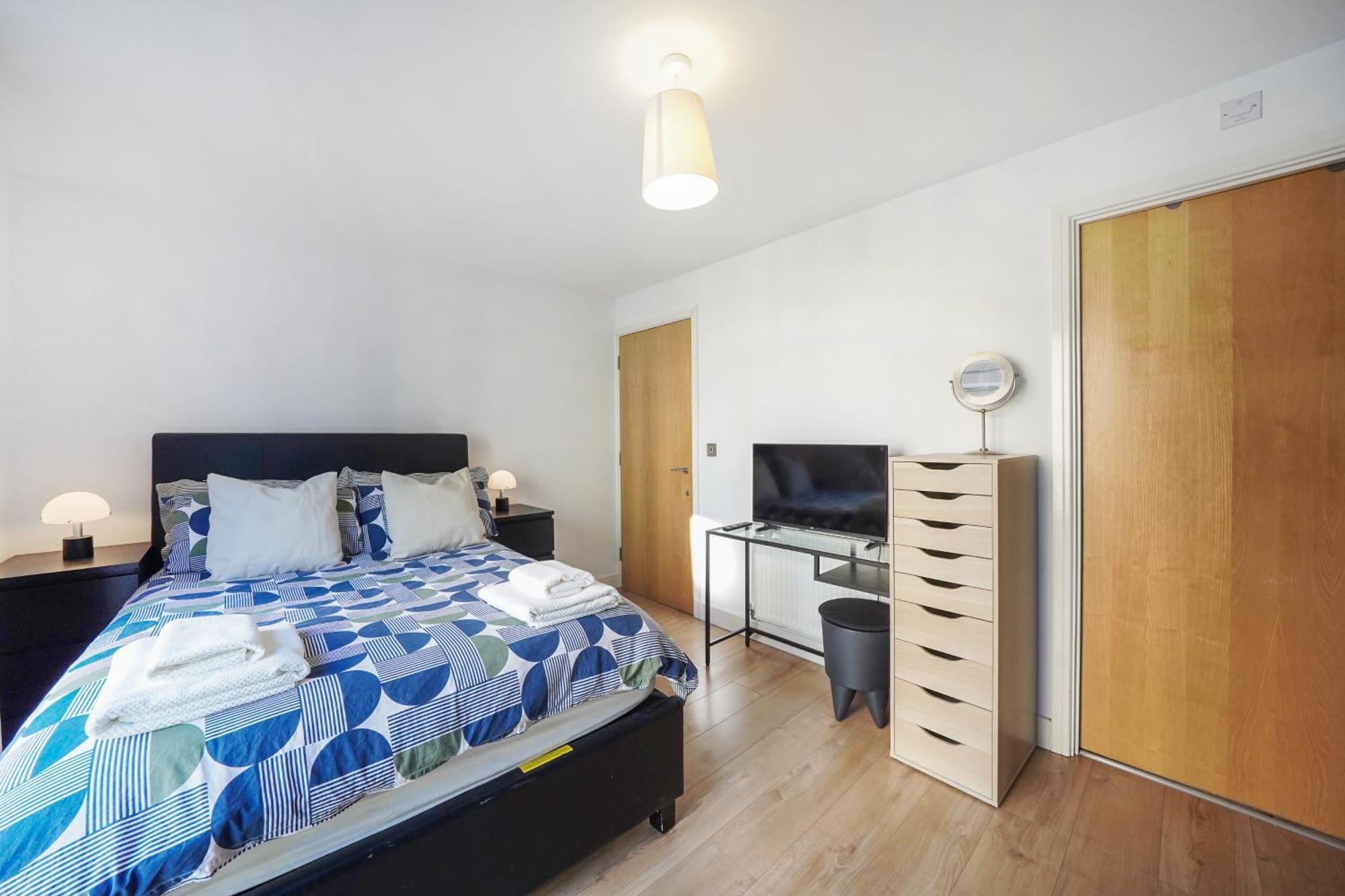City Riverside - 2 Bedroom & Free Parking Barking  Exteriör bild